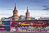 Berliner Mauer,  East Side Gallery, Oberbaumbrücke ,  Berlin, Germany