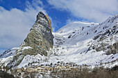 Ortschaft Chiappera mit Monte Eighier, Valle Maira, Cottische Alpen, Piemont, Italien