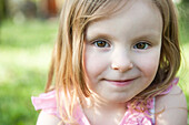Little girl smiling, portrait