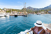 boat trip to Cala de Sa Calobra, harbour, tourists, Mediterranean Sea, Port de Soller, Serra de Tramuntana, Majorca, Balearic Islands, Spain, Europe