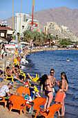 Sonnenbaden an den Nordstränden, Eilat am Roten Meer, Bucht von Akaba, Süd-Israel, Israel