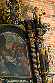 Stift Börstel, Altarraum, Barock, Wandbild mit holzgeschnitzten Heiligenfiguren, Engel, Niedersachsen, Deutschland