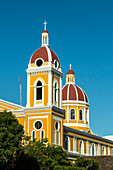 Granada Cathedral, first built in 1583 and sacked by pirates many times, in the heart of this historic city, Granada, Nicaragua, Central America