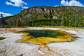 Colourful Emerald Pool, Black Sand Basin, Yellowstone National Park, UNESCO World Heritage Site, Wyoming, United States of America, North America