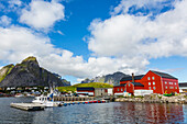 Norwegian cod fishing town of Reine, Lofoton Islands, Norway, Scandinavia, Europe