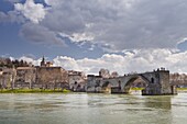 Saint-Benezet bridge dating from the 12th century, and the Palais des Papes, UNESCO World Heritage Site, across the Rhone river, Avignon, Vaucluse, France, Europe