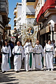 Float of the Virgin Mary, Easter Sunday procession at the end of Semana Santa (Holy Week), Ayamonte, Andalucia, Spain, Europe