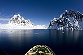 Lemaire Channel, Weddell Sea, Antarctic Peninsula, Antarctica, Polar Regions