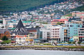 Blick zur Stadt von der Pier, Ushuaia, Feuerland, Patagonien, Argentinien, Südamerika