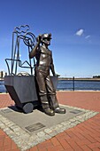 Miners Statue, Roath Basin, Cardiff Bay, Cardiff, South Glamorgan, South Wales, United Kingdom, Eurrope