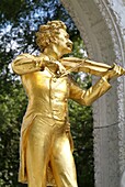 Johann Strauss statue at Stadtpark, Vienna, Austria, Europe