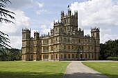 Highclere Castle, home of the Earl of Carnarvon, the 5th Earl famous for his archaeological work in Egypt, and the location for the BBC serial Downton Abbey, Hampshire, England, United Kingdom, Europe