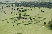 Masai houses, Masai Mara, Kenya, East Africa, Africa