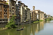 Arno river, Florence (Firenze), UNESCO World Heritage Site, Tuscany, Italy, Europe