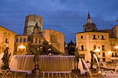 fountain, tower el Miguelet, cathedral, Plaza de La Virgen, evening, Valencia, Mediterranean, Costa del Azahar, Spain, Europe