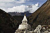 Stupa, Pangboche, Sagarmatha National Park, UNESCO World Heritage Site, Solukhumbu District, Sagarmatha, Eastern Region (Purwanchal), Nepal, Asia