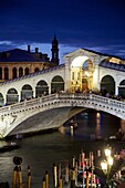 Rialto Bridge at dusk, Venice, UNESCO World Heritage Site, Veneto, Italy, Europe