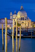 Santa Maria della Salute at dusk, Dorsoduro, Venice, UNESCO World Heritage Site, Veneto, Italy, Europe