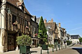 Medieval half-timbered buildings, Place Michel Debre, Amboise, UNESCO World Heritage Site, Indre-et-Loire, Centre, France, Europe