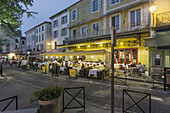 Place du Forum,  Vincent Van Gogh  Restaurant,  Arles,  Frankreich