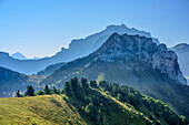 Blick auf Lanfonnet und La Tournette im Hintergrund, Hochsavoyen, Frankreich