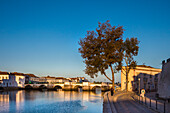 Roman bridge (Ponte Romana) across Rio Gilao, Tavira, Algarve, Portugal