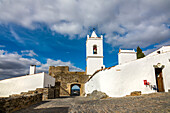 Altstadt mit Kirche, Monsaraz, Alentejo, Portugal