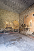 Public sitting room mosaic, frescoed walls in House of Amorini Dorati (Golden Cupids), Pompeii, UNESCO World Heritage Site, Campania, Italy, Europe