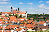 der Meißner Dom und die Albrechtsburg auf dem Burgberg prägen die Silhouette von Meissen, Elbe, Meißen, Sachsen, Deutschland, Europa