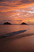 Sunset at Lanikai Beach, with Mokuluas islands in the background, Oahu, Hawaii, United States of America