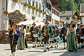 traditioneller Festumzug, Garmisch-Partenkirchen, Oberbayern, Bayern, Deutschland