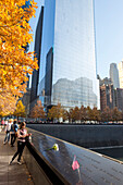 National September 11 Memorial and Museum, World Trade Center site, Mahnmahl fuer die Opfer der Terroranschlaege in New York, downtown Manhattan, New York City, USA, Amerika