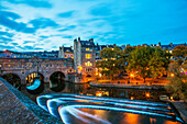 Bath Weir and Pulteney Bridge on the River Avon, Bath, UNESCO World Heritage Site, Somerset, England, United Kingdom, Europe