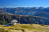 Alpine hut with Goldberg Range in background, Faschingalm, Schober Range, High Tauern, East Tyrol, Tyrol, Austria