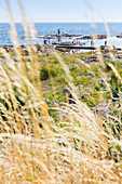 Sprungturm am Strand bei Hullehavn Camping, am Leuchtturm von Svaneke, Sommer, dänische Ostseeinsel, Ostsee, Insel Bornholm, Svaneke, Dänemark, Europa