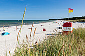 Balka Strand, beliebter Badestrand auf Bornhol, feiner weisser Sand, Dänische Ostseeinsel, Ostsee, Insel Bornholm, bei Snogebaek, Dänemark, Europa