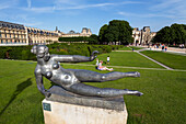 Carrousel Garden with statue by Aristide Maillol, Jardin du Carrousel, Paris, France, Europe