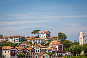 basque house in ciboure, (64) pyrenees-atlantiques, aquitaine