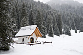 Chappel in the Lech Valley near the town of Lech