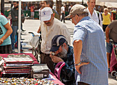 Flohmarkt für Briefmarken und Münzen, Sonntag, Placa Reial, Barri Gotic, gotisches Viertel, Ciutat Vella, Altstadt, Barcelona, Katalonien, Spanien, Europa