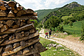 Wanderer auf dem Weg zur Fattoria Jovana