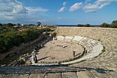 Salamis , römische Ruinen nahe bei Famagusta, Besucher im Amphitheater, Gazimagusa, Nord-Zypern
