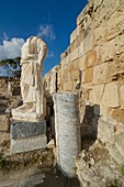 Salamis , römische Ruinen nahe bei Famagusta, kopflose Statue im ehemaligen Gymnasium, Gazimagusa, Nord-Zypern