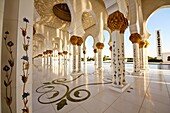 Sheikh Zayed bin Sultan al-Nahyan Mosque, Abu Dhabi, United Arab Emirates