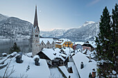 winterliches Hallstatt, Hallstätter See, Salzkammergut, Oberösterreich, Österreich