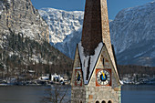winterliches Hallstatt, Evangelische Pfarrkirche, Hallstätter See, Salzkammergut, Oberösterreich, Österreich