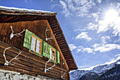 Alpine hut with deer antlers, Eisenhut, Nock Mountains, Biosphaerenpark Nockberge, Carinthia, Austria