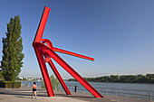 Skulptur Allumé am Stresemannufer in Bonn, Mittelrheintal, Nordrhein-Westfalen, Deutschland