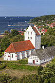 Kirche Vindeby auf Tåsinge südlich der Insel Fünen am Svendborg Sund, Dänische Südsee, Süddänemark, Dänemark, Nordeuropa, Europa