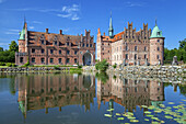 Renaissance-Schloss Egeskov auf der Insel Fünen, Dänische Südsee, Süddänemark, Dänemark, Nordeuropa, Europa